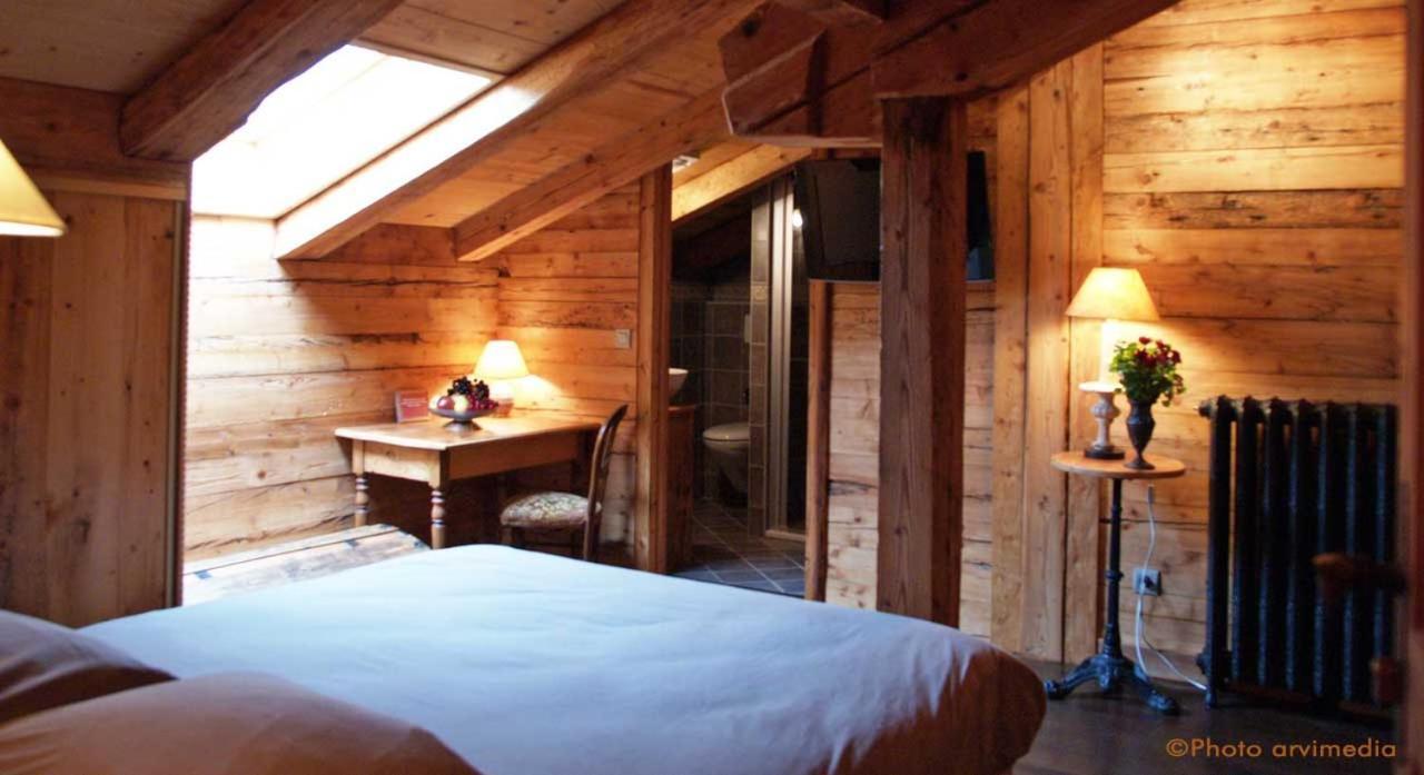 Chambres D'Hotes Le Barna ラ・クリュサ エクステリア 写真